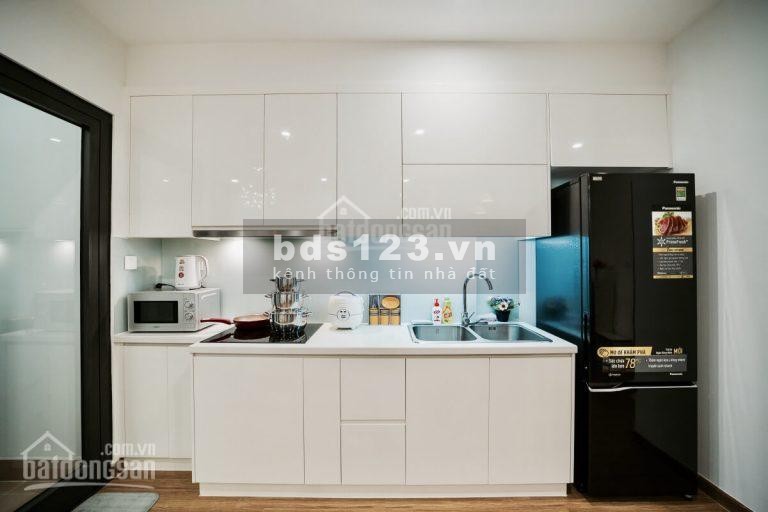 Bán gấp căn tầng trung 2 ngủ Vinhomes Skylake 60m2 giá 2.6 tỷ. LH: 0988278034