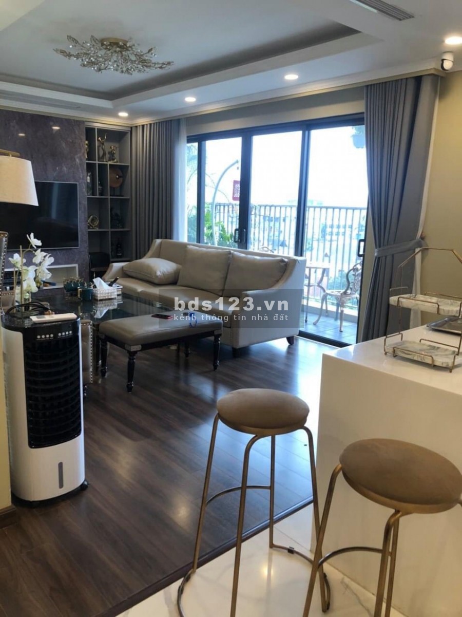 Vị trí đắc địa 60 Hoàng Quốc Việt, giá lại quá rẻ 30 tr/m2, CH 03PN 117,7m2