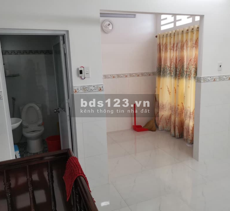 Bán nhà 2 tầng HXH đổ cửa Trương Đăng Quế, P.3, GV 29m2 3.1 tỷ TL