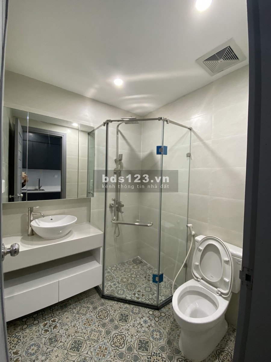 Chủ nhà gửi bán căn 2 ngủ, 55m giá 2.3 tỷ tại Green Bay Mễ Trì