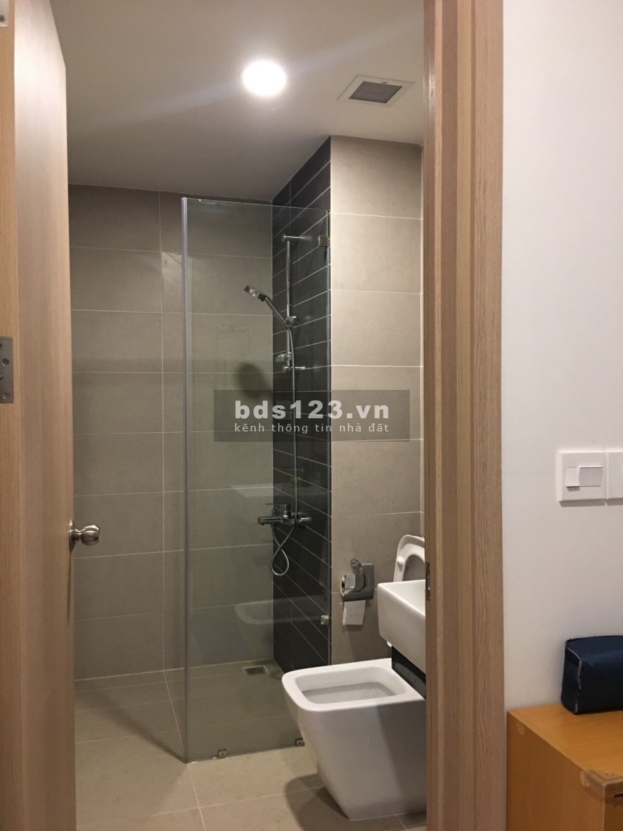 Bán căn hộ Officetel Sunrise City View, Quận 7, HCM 38m2 giá 2 tỷ