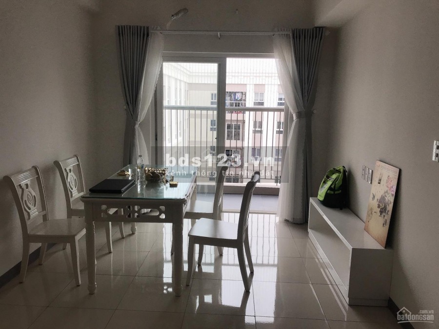 Trống căn hộ rộng 75m2, 2 PN cần cho thuê giá 9 triệu/tháng, dtsd 75m2, 2 PN, kiến trúc phương Tây