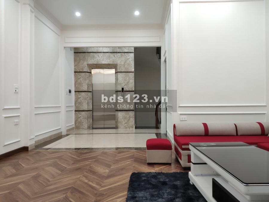 Bán nhà Phố Hàm Nghi, ô tô, thang máy, 50m2 x 7T, 9.1 tỷ.