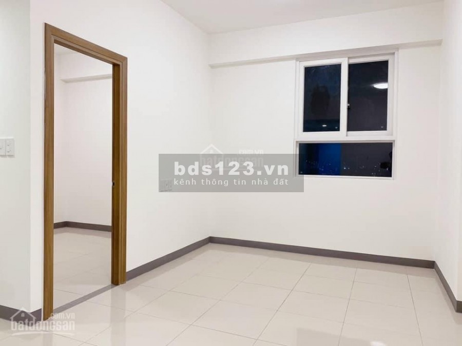 Imperial Place cần cho thuê căn hộ rộng 56m2, 2 PN, tầng 19, gió vào mát, giá 6 triệu/tháng