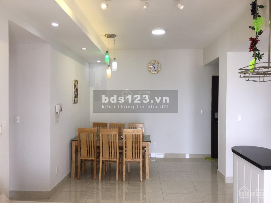 Mình có căn hộ rộng 49m2, 2 PN, tầng cao cc Imperial Place Quận Bình Tân, giá 5.5 triệu/tháng