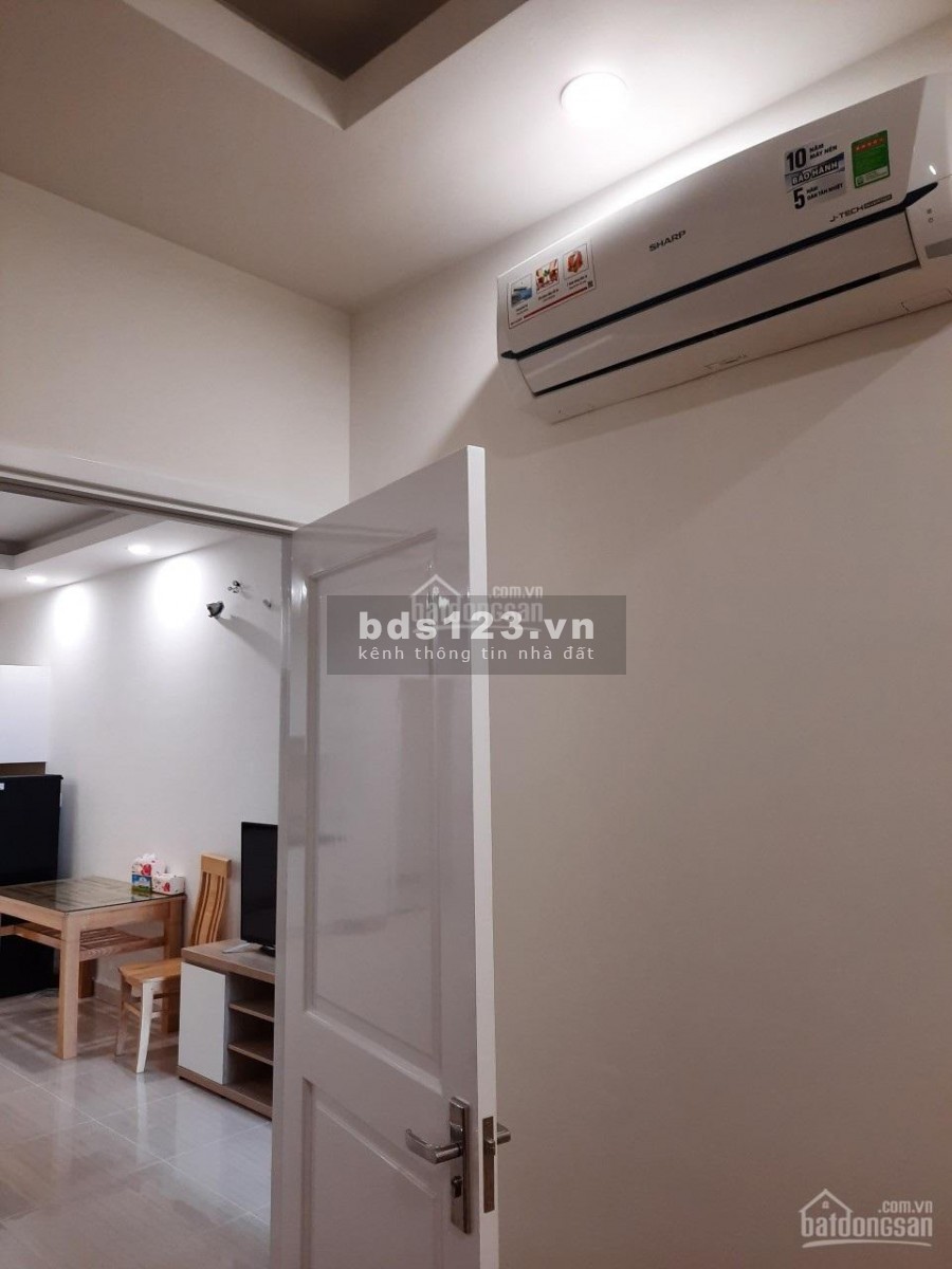 Mình có căn hộ rộng 49m2, 2 PN, tầng cao cc Imperial Place Quận Bình Tân, giá 5.5 triệu/tháng