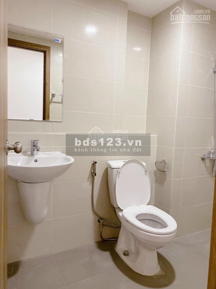 Imperial Place cần cho thuê căn hộ rộng 56m2, 2 PN, tầng 19, gió vào mát, giá 6 triệu/tháng