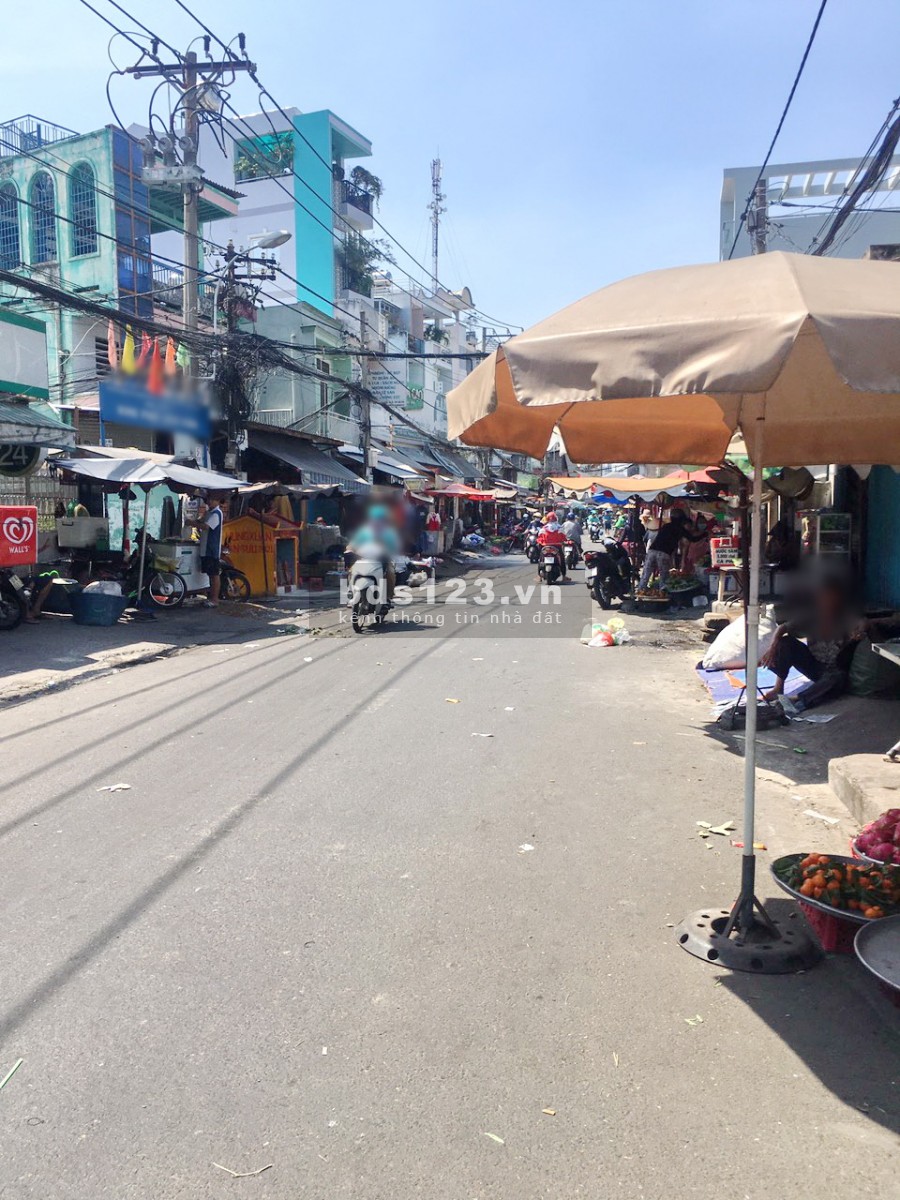 Bán nhà mặt tiền 43m2 ngay chợ Ba Đình Phường 10 Quận 8 - 4.5 Tỷ - Ms Sương 0933862860