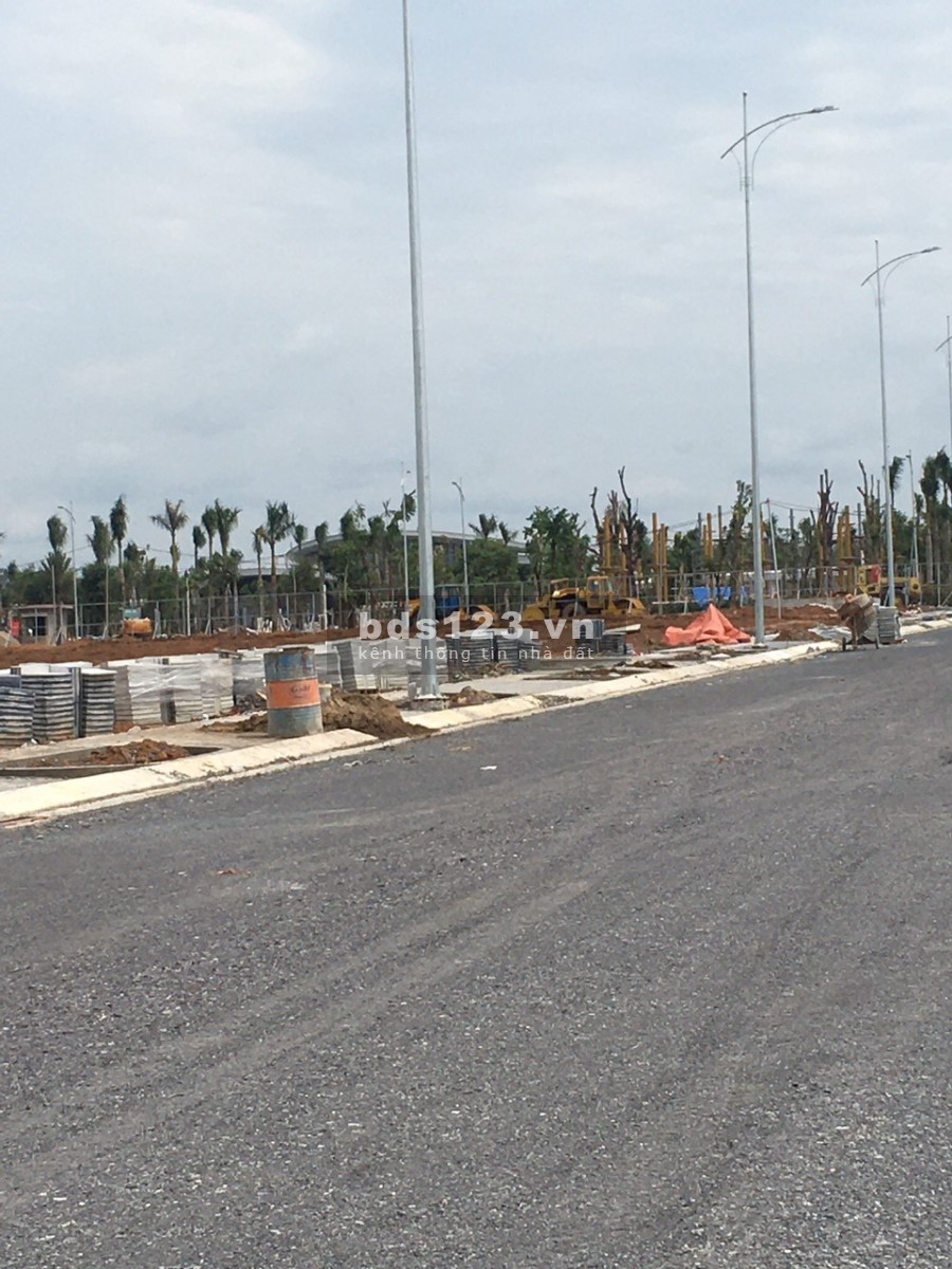 Nhà phố tự xây nằm trên khu Topaz Town mới mở rộng xây dựng tự do, giá 27 triệu/m2