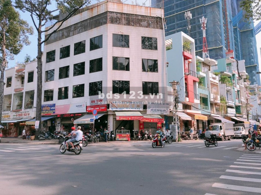 Nguyễn Tất Thành góc 2mt siêu đẹp vị trí dễ nhận dạng thương hiệu