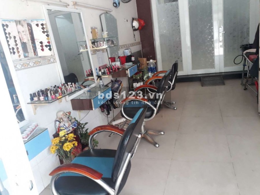 Cần sang mặt bằng tiệm tóc khu vực Phạm Văn Chiêu TP HCM