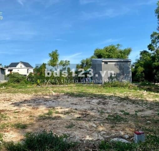 BÁN ĐẤT MẶT TIỀN VƯƠNG THỪA VŨ , THUỶ PHƯƠNG CẮT NGANG TRƯNG NỮ VƯƠN