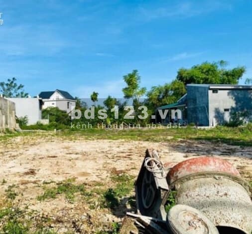 BÁN ĐẤT MẶT TIỀN VƯƠNG THỪA VŨ , THUỶ PHƯƠNG CẮT NGANG TRƯNG NỮ VƯƠN
