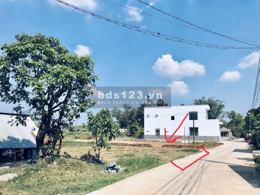 Đất đẹp nằm ngay chợ Sông Trầu