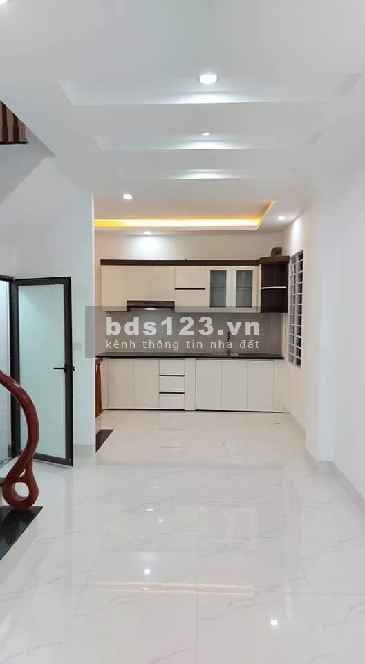 Bán nhà Đa Sĩ - Hà Trì, 35m2, 5 tầng, mt 4m, gara ô tô, kinh doanh, lô góc, nhỉnh 3 tỷ