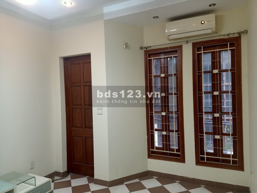 BÁN NHÀ ĐẸP 4 TẦNG CẦU GIẤY LÔ GÓC GẦN Ô TÔ KINH DOANH NHỎ TIỆN ÍCH NGẬP TRÀN