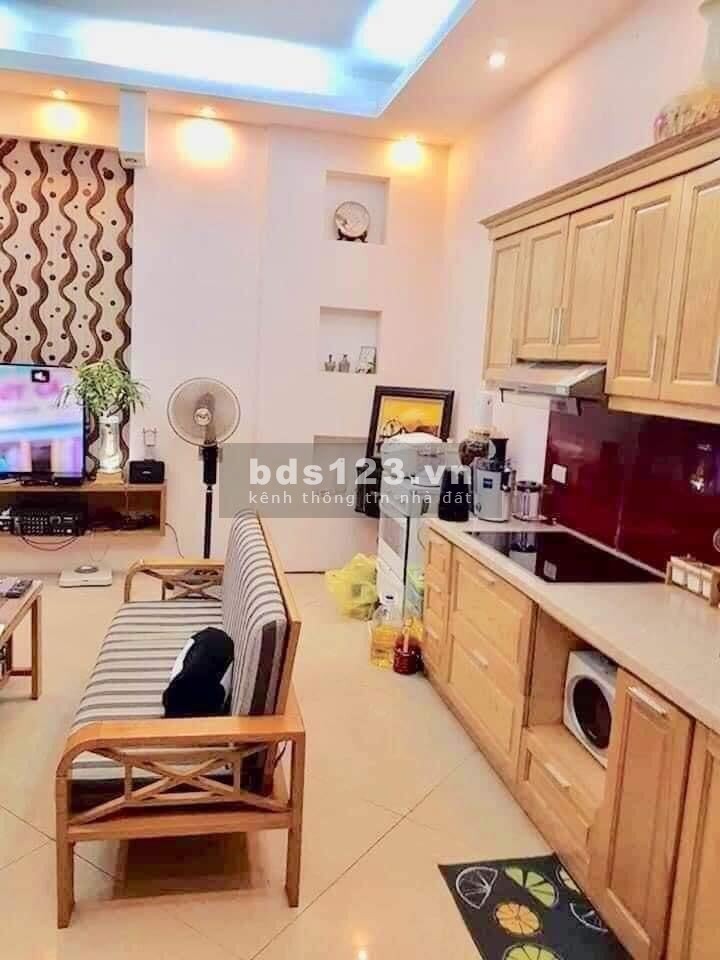 Nhà đẹp thông số đẹp Trương Định Hoàng Mai 50m chỉ 3.5 tỷ