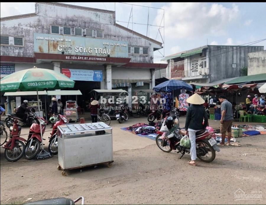 Đất đẹp nằm ngay chợ Sông Trầu