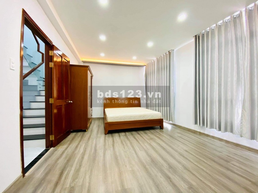 Kẹt tiền cần bán gấp nhà HXH 5 tầng Nơ Trang Long 5 tầng 45m2, ngang 6m, giá cực rẻ