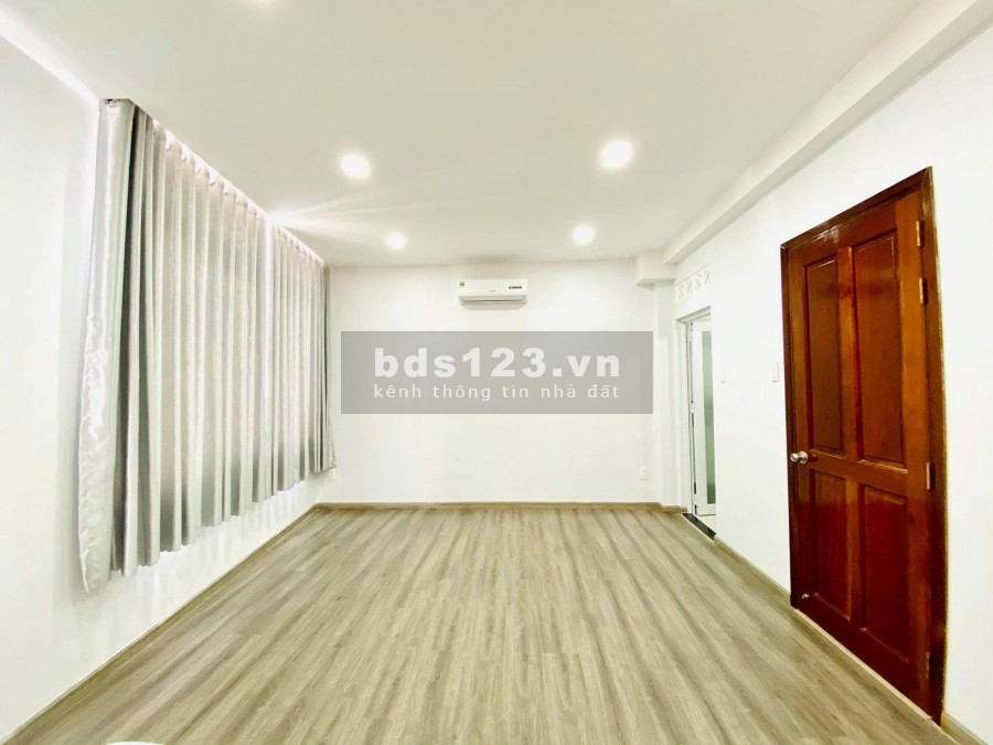 Kẹt tiền cần bán gấp nhà HXH 5 tầng Nơ Trang Long 5 tầng 45m2, ngang 6m, giá cực rẻ