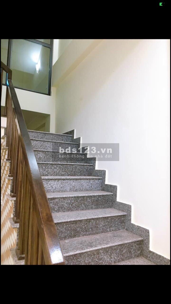 Bán nhà đường Ngô Quyền, TP Hải Dương 65m2, mt 4.3m, 3 tầng, 3 ngủ, 2.6 tỷ