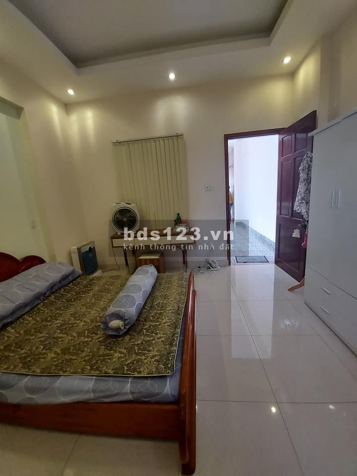 Bán nhà HXH Nguyễn Kiệm Gò Vấp 90m2(4.5x20)3 tầng gần BV 175 10.6 tỷ.
