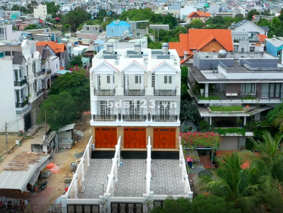 Phường Hiệp Bình Chánh Bán nhà View Sông, đường 38 diện tích 149 m², 1 trệt 2 lầu, Hiệp Bình Chánh, Thủ Đức