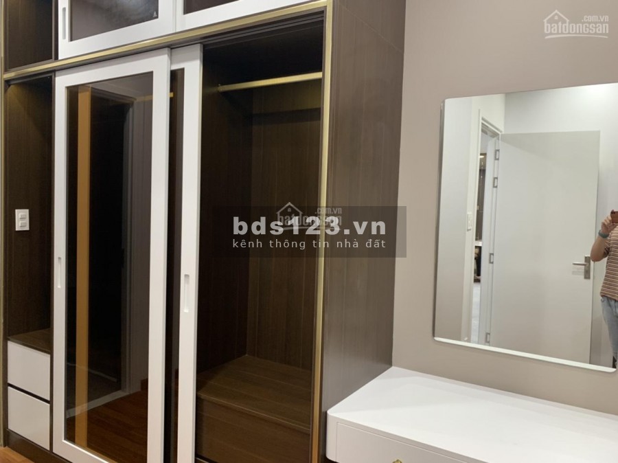 Mình cần cho thuê nhanh căn hộ rộng 70m2, 2 PN, kiến trúc đẹp, chung cư an ninh Sunrise Riverside, giá 13 triệu/tháng