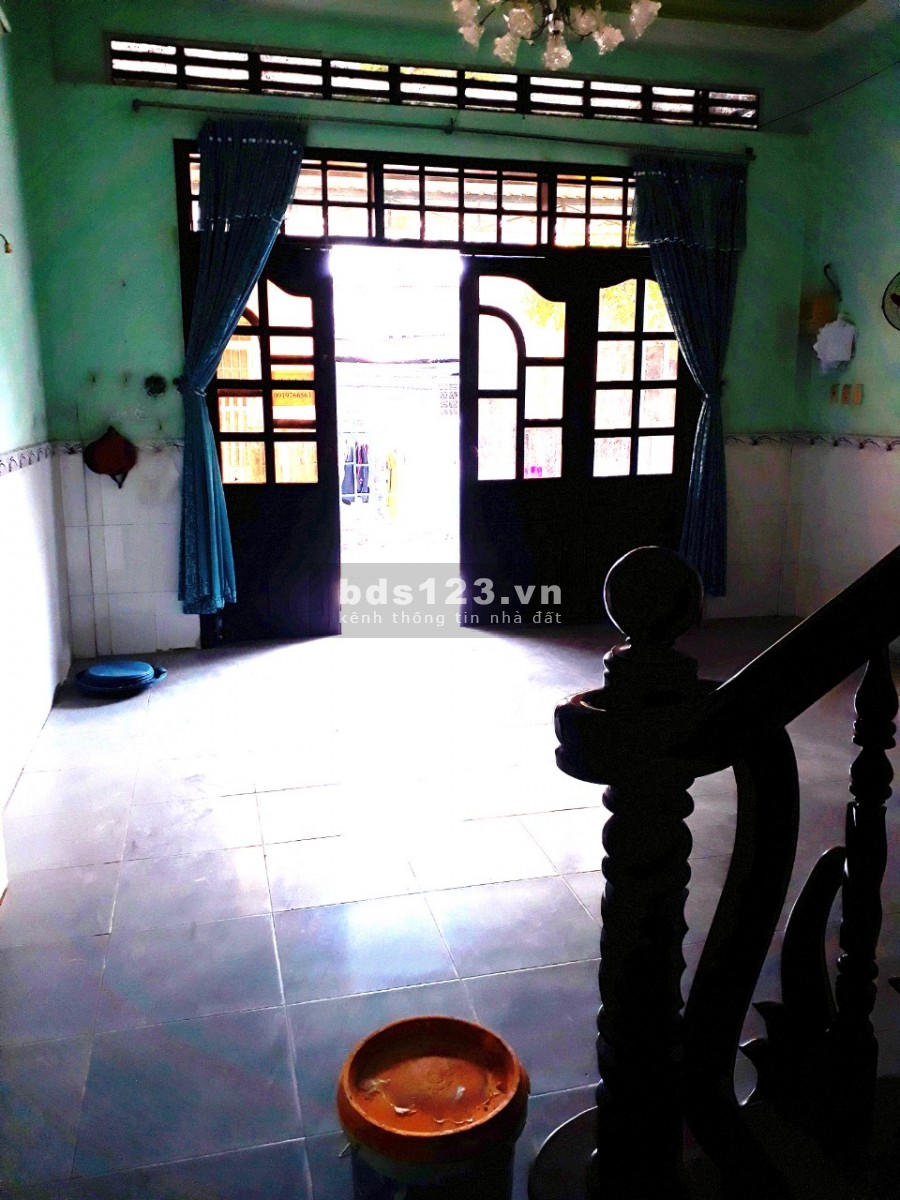 Cần bán nhà giá rẻ gần chợ rạch sỏi
