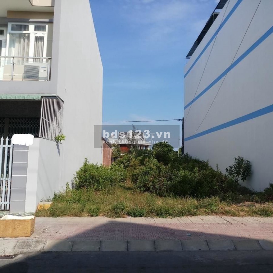 Bán nền đất lẻ mặt tiền đường Nguyễn Cửu Phú. 90m2, Sổ Hồng Riêng