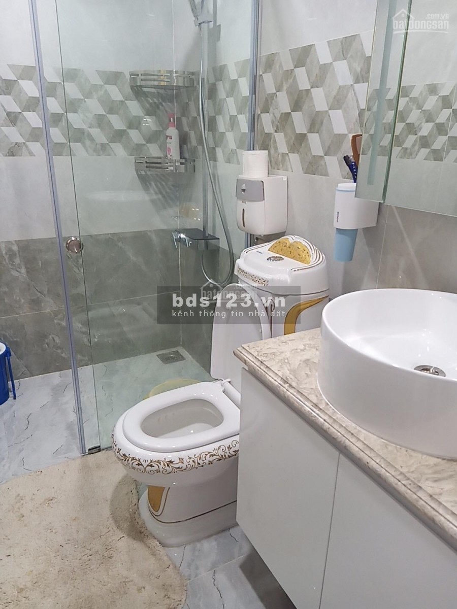 Chủ chưa sử dụng nên cần cho thuê căn hộ rộng 70m2, 2 PN, tầng 10 cc Sunrise Riverside, giá thoả thuận