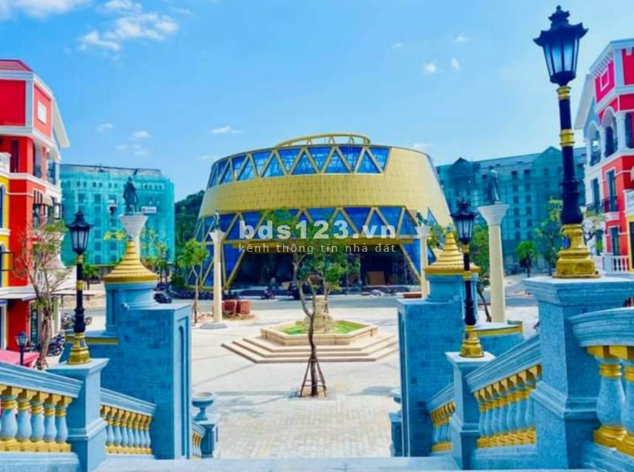 Mở bán nhà phố Grand World Phú Quốc cơ hội sinh lời không thể bỏ qua.Liên hệ CDT 0363583647