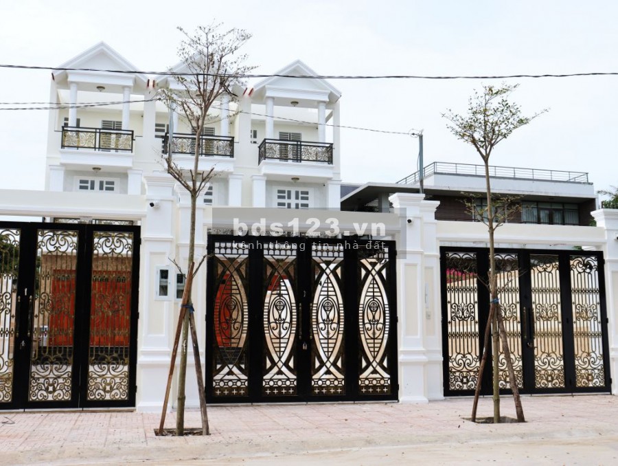 Phường Hiệp Bình Chánh Bán nhà View Sông, đường 38 diện tích 149 m², 1 trệt 2 lầu, Hiệp Bình Chánh, Thủ Đức