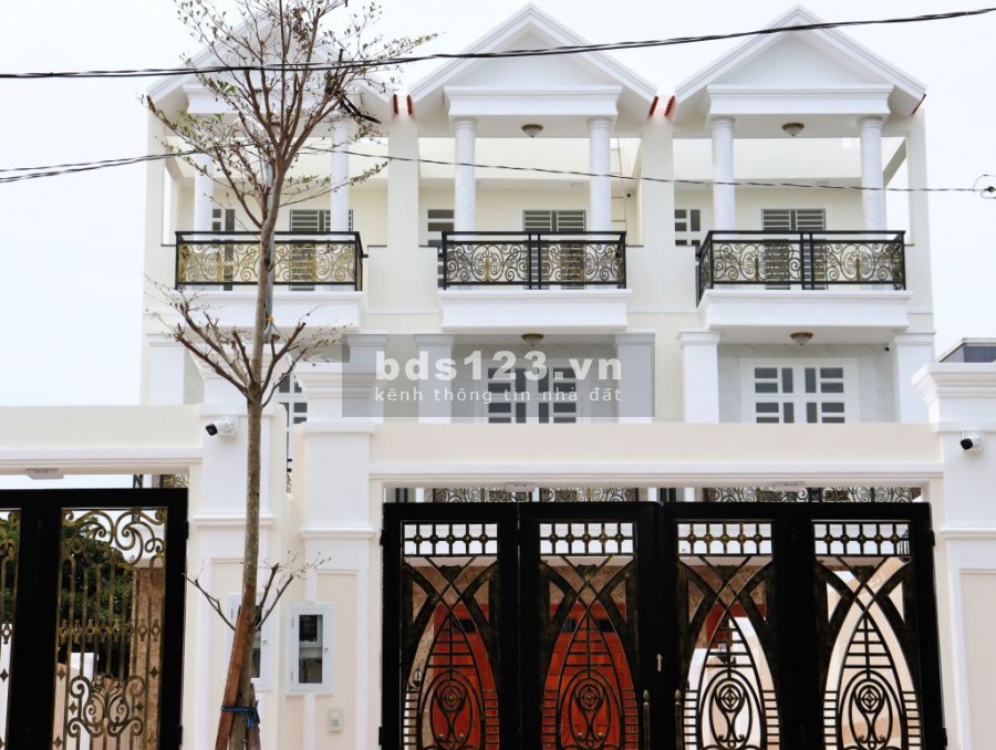 Phường Hiệp Bình Chánh Bán nhà View Sông, đường 38 diện tích 149 m², 1 trệt 2 lầu, Hiệp Bình Chánh, Thủ Đức