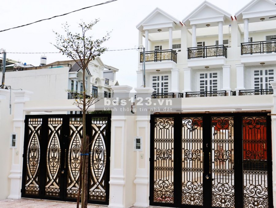 Phường Hiệp Bình Chánh Bán nhà View Sông, đường 38 diện tích 149 m², 1 trệt 2 lầu, Hiệp Bình Chánh, Thủ Đức