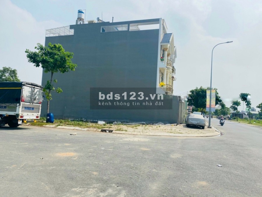 Bán Gấp lô đất 5m x 18m ( 90m2 ) - Mặt Tiền Đường 16m Tiện Kinh Doanh - Gần AEON Bình Tân Sổ Hồng Riêng