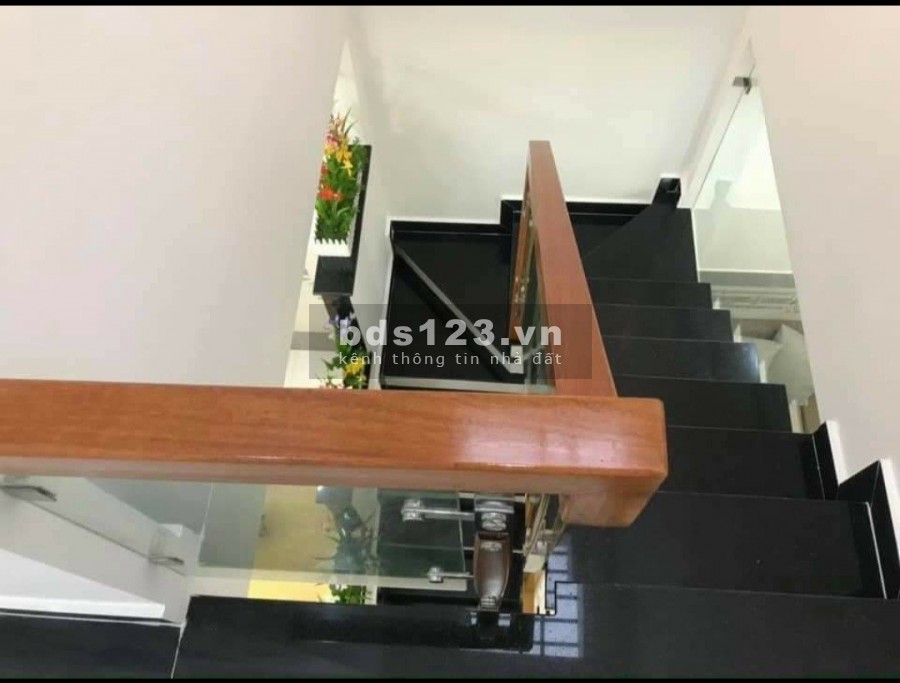 Cần bán gấp nhà này trong tuần, bao phí
