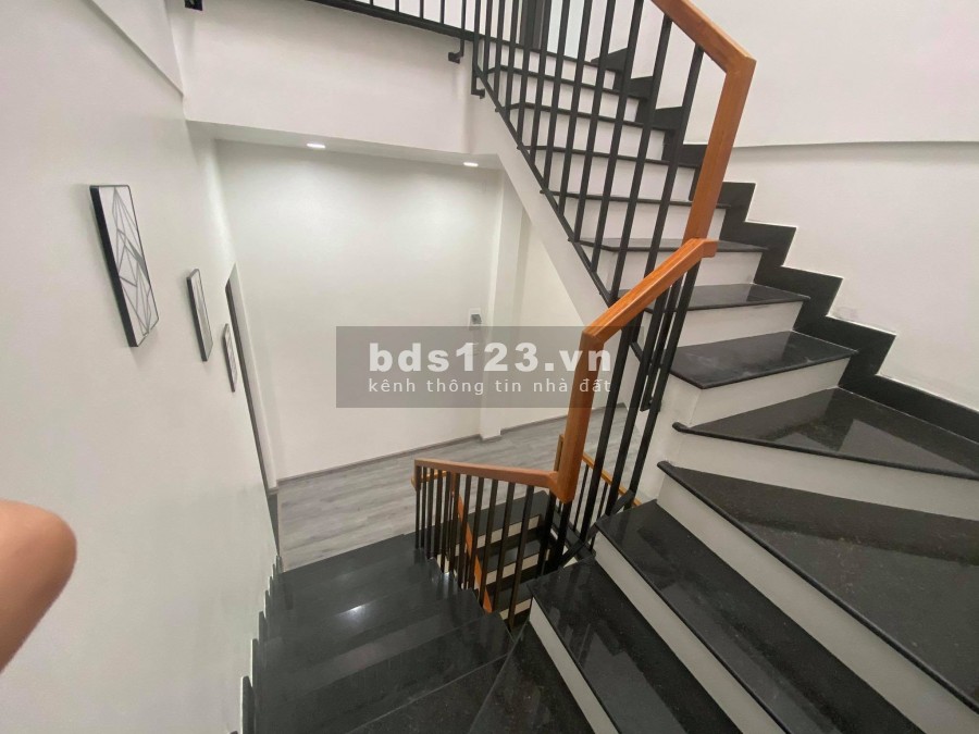 Nhà Đẹp 3 Tầng Hoàn Thiện Full Nội Thất, Huế Green, Giá Tốt Trước Tết