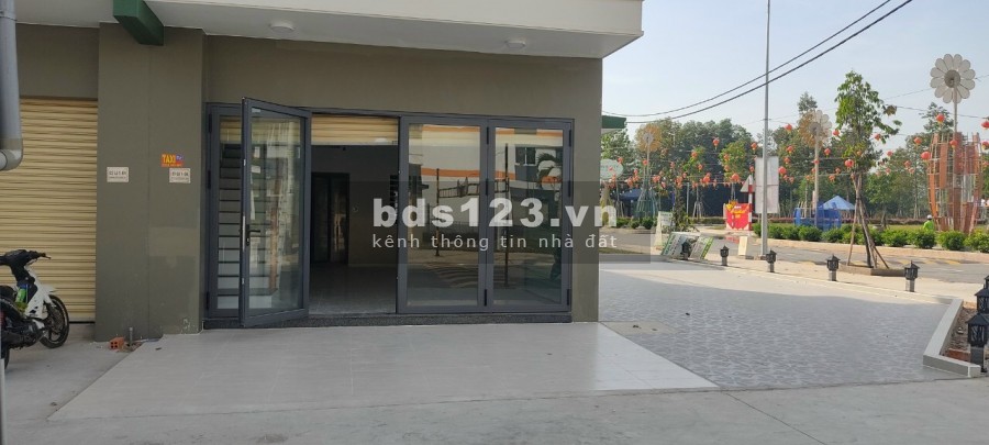 Cho thuê nhà 2 lầu mới xây đầy đủ nội thất 5tr /tháng