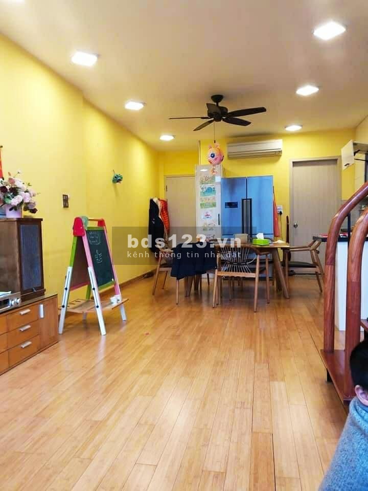 Bán gấp nhà mặt Phố Trần Đại Nghĩa, 45m2, 5T, MT 4,5 m, 11.5 tỷ, kinh doanh, O869.O34.132.