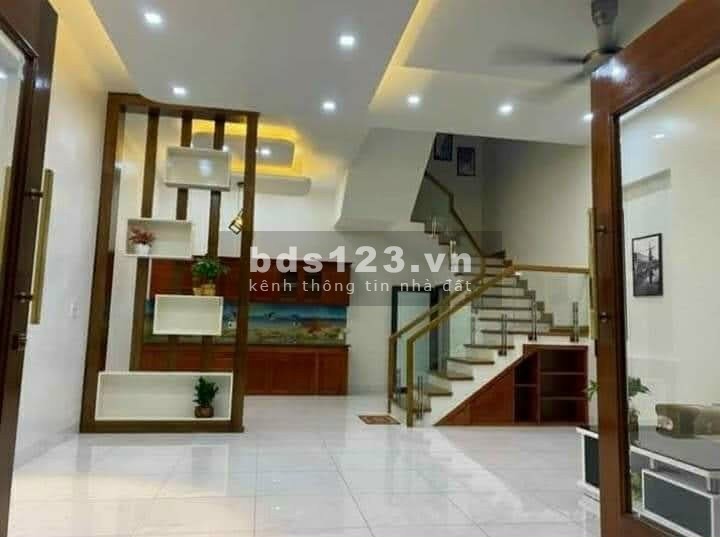 Bán nhà 4 tầng đường Trần Nguyên Đán, KĐT Vạn Phúc, 52.5m2, mt 6m, 3.35 tỷ