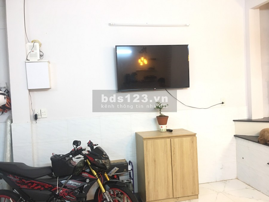 Chính chủ cần bán nhà vị trí đẹp tại đường Trần Hưng Đạo, Phường Cô Giang, Quận 1