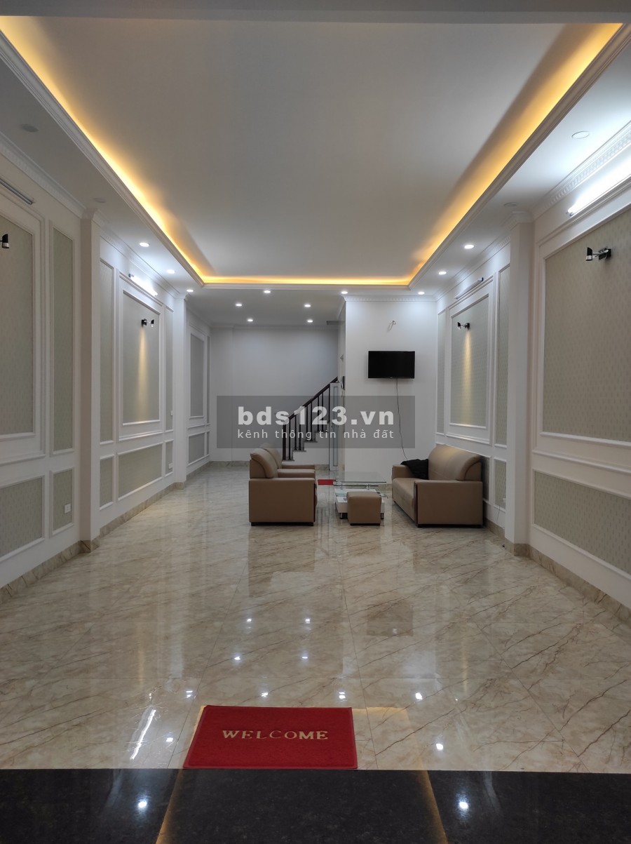 Chính chủ bán nhà Phân lô 66m x 7 tầng đường Trần Quốc Hoàn, Cầu Giấy.
