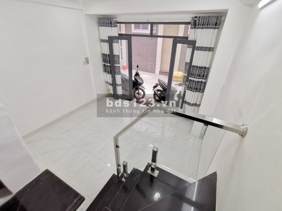 Bán Nhà Riêng Quận 10, Chính chủ, HXH, Dưới 4 Tỷ. LH 0978085762