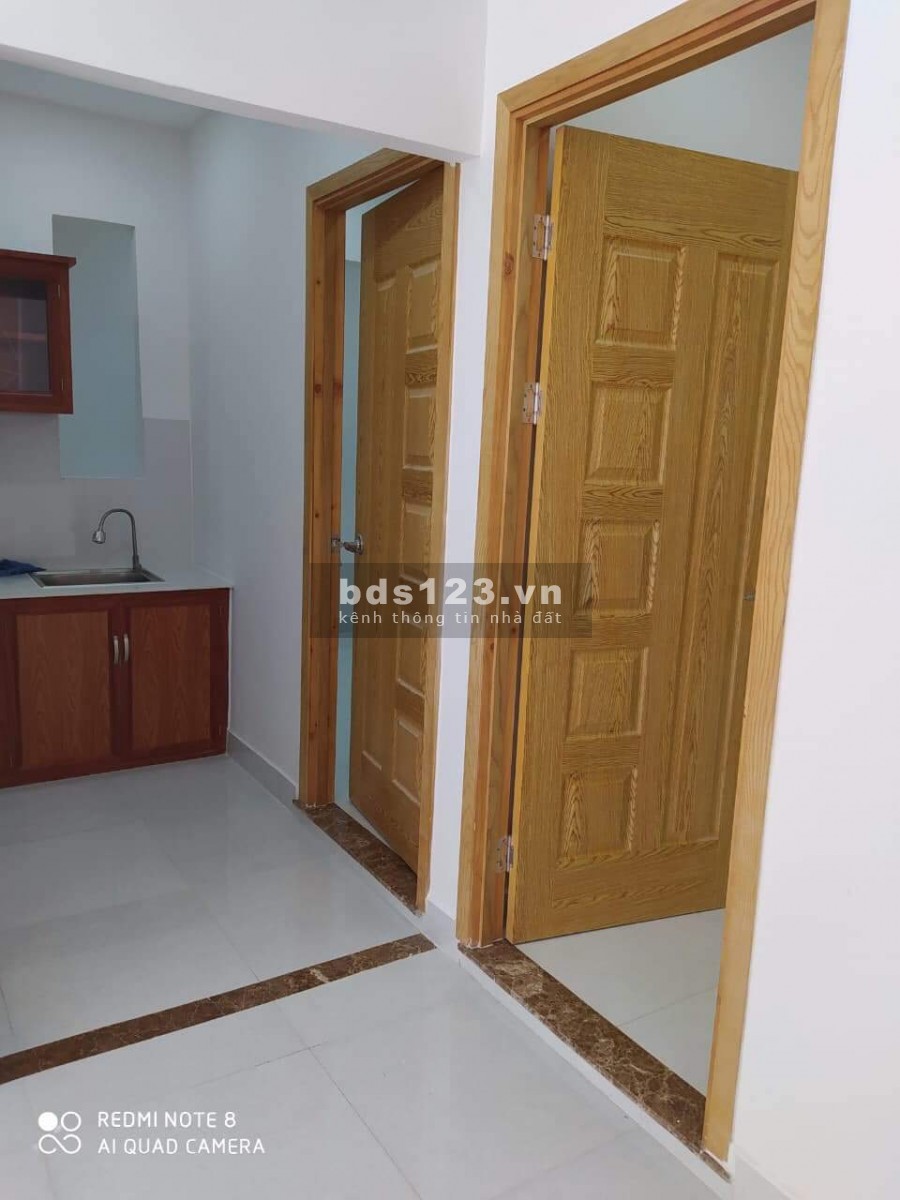 Bán gấp nhà riêng, Tôn Đản, P4, Q4, 57m2, 2 lầu, SHR, chỉ 3,9 tỷ TL