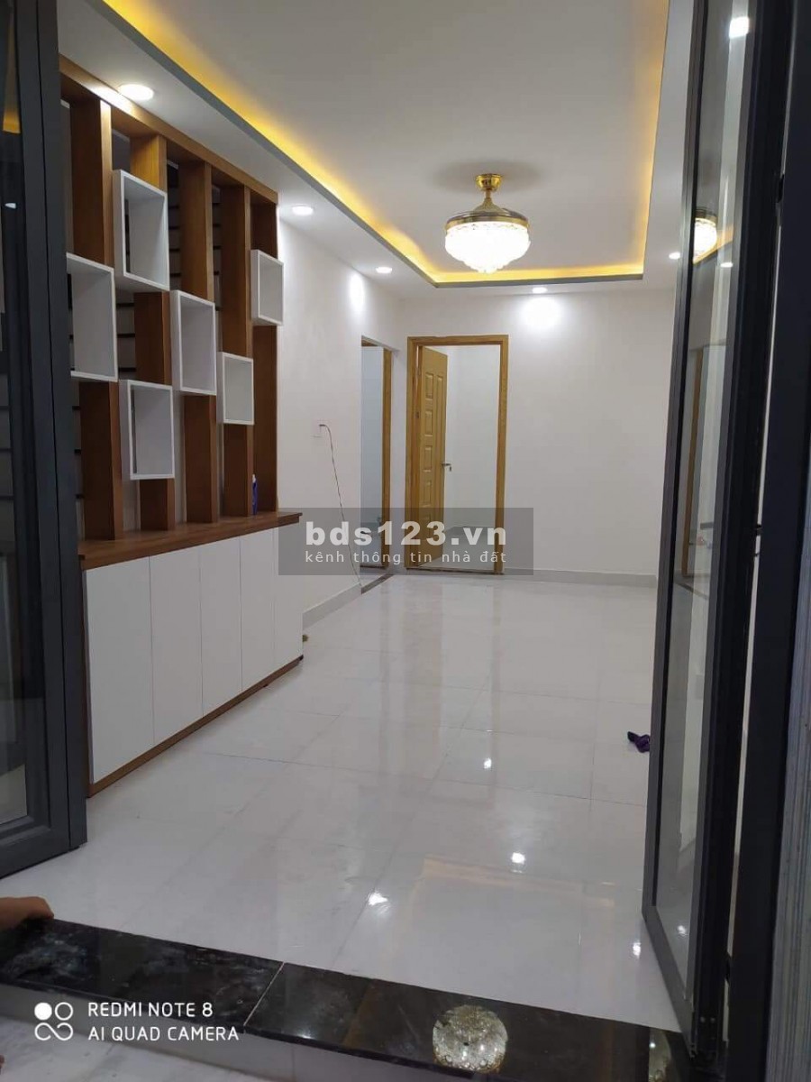 Bán gấp nhà riêng, Tôn Đản, P4, Q4, 57m2, 2 lầu, SHR, chỉ 3,9 tỷ TL