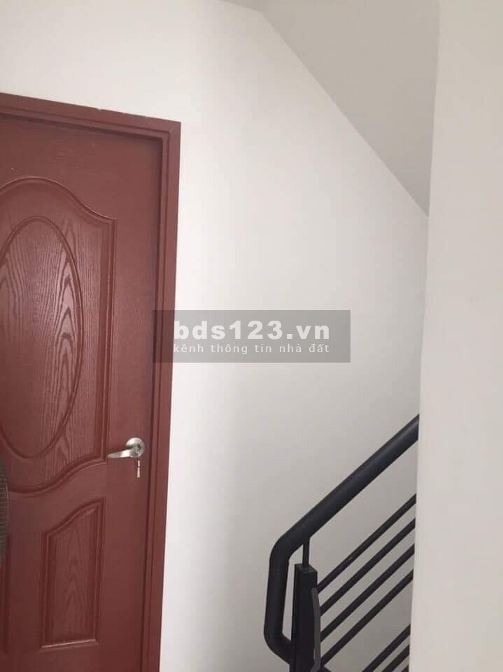 Bán Nhà Hẻm 686 CMT8, Tân Bình, tp Hồ Chí Minh giá nhỉnh 4 tỷ chút xíu.