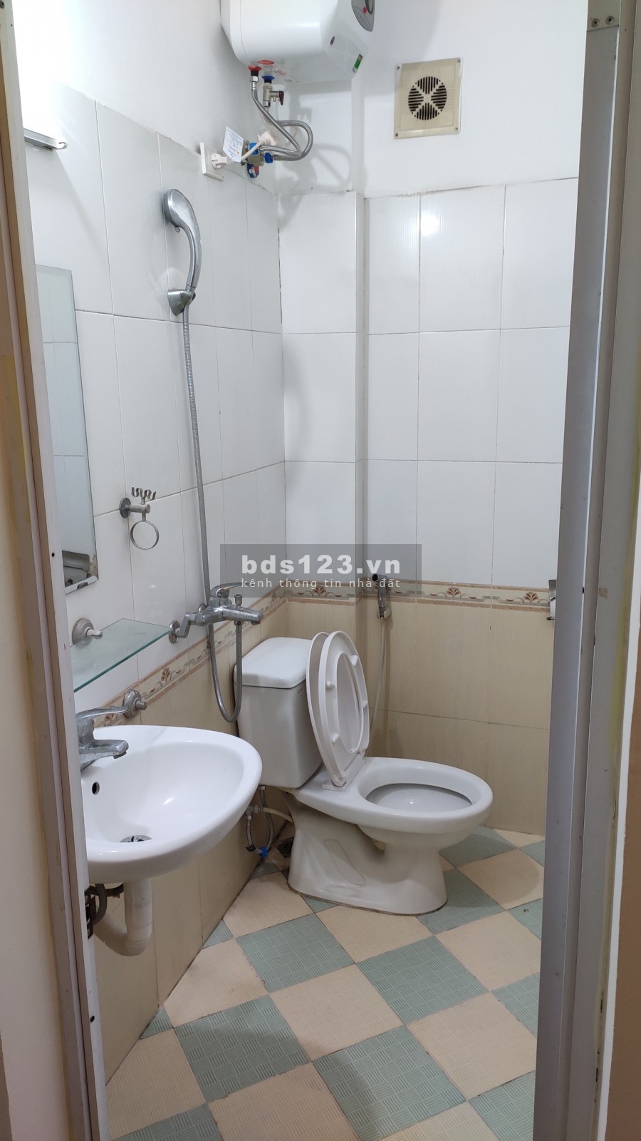 Bán nhà PL 5 tầng đẹp ở luôn ngõ 89 Phan Kế Bính DT 43,6m2 giá 4,2 tỷ. LH 0912442669