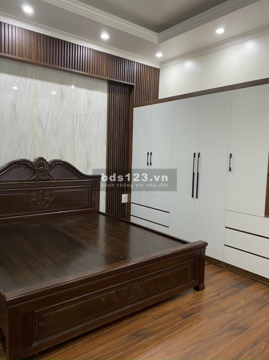 Bán nhà 4.5 tầng, có Thang Máy, Trường Chinh, HD 67.5m2, mt 4.5m, cực đẹp