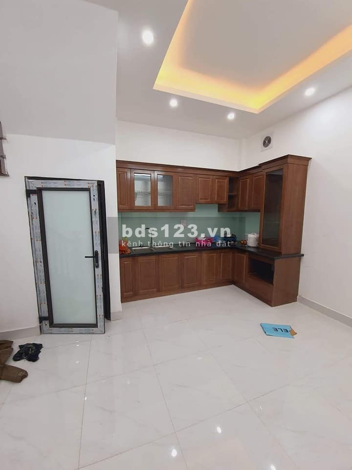 Bán Nhà YÊN LẠC Giá Tốt - Ngõ THÔNG Ô TÔ - 53M 5T. Sổ Đẹp Nở Hậu